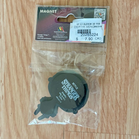 Stranger Things Collectibles - Picture 9 of 9